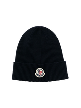 Gerippte Beanie mit Logo-Patch