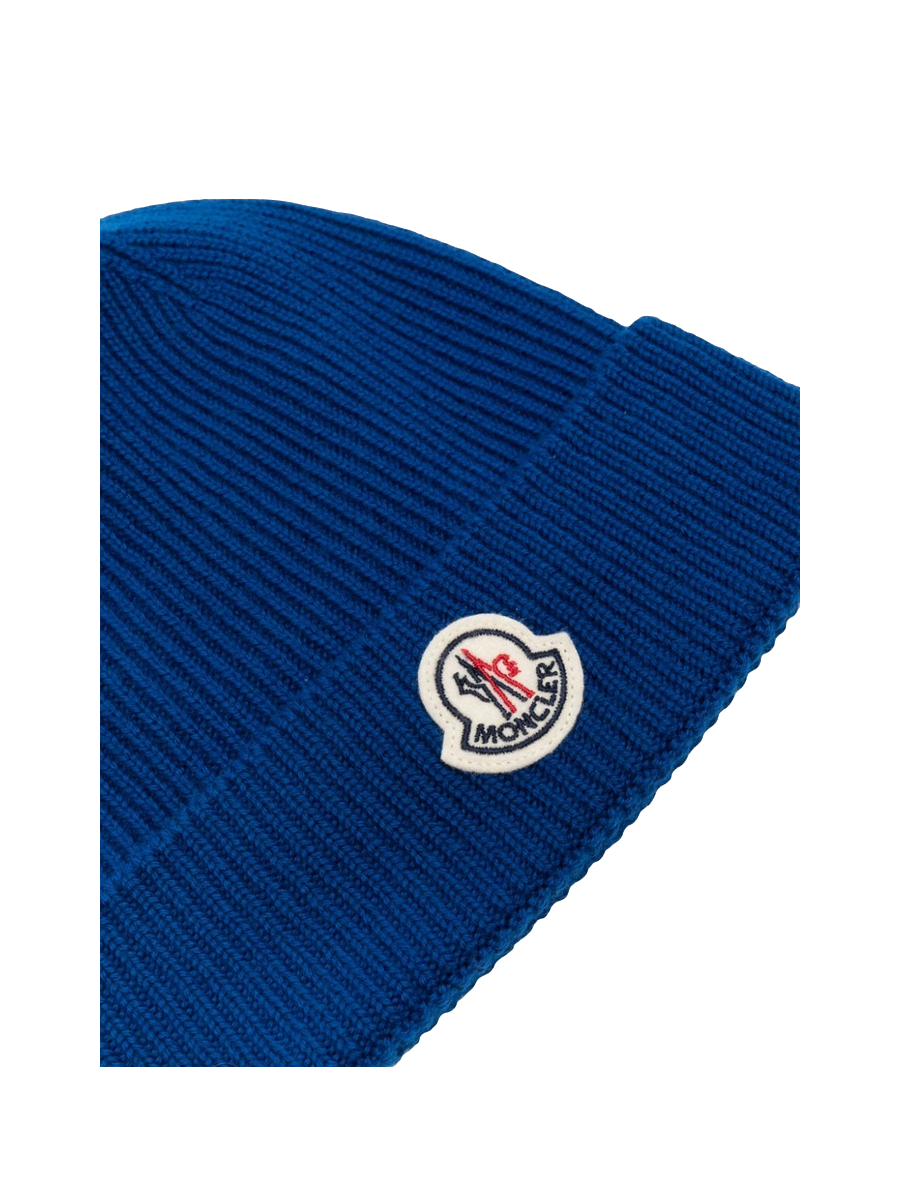 Gerippte Beanie mit Logo-Patch