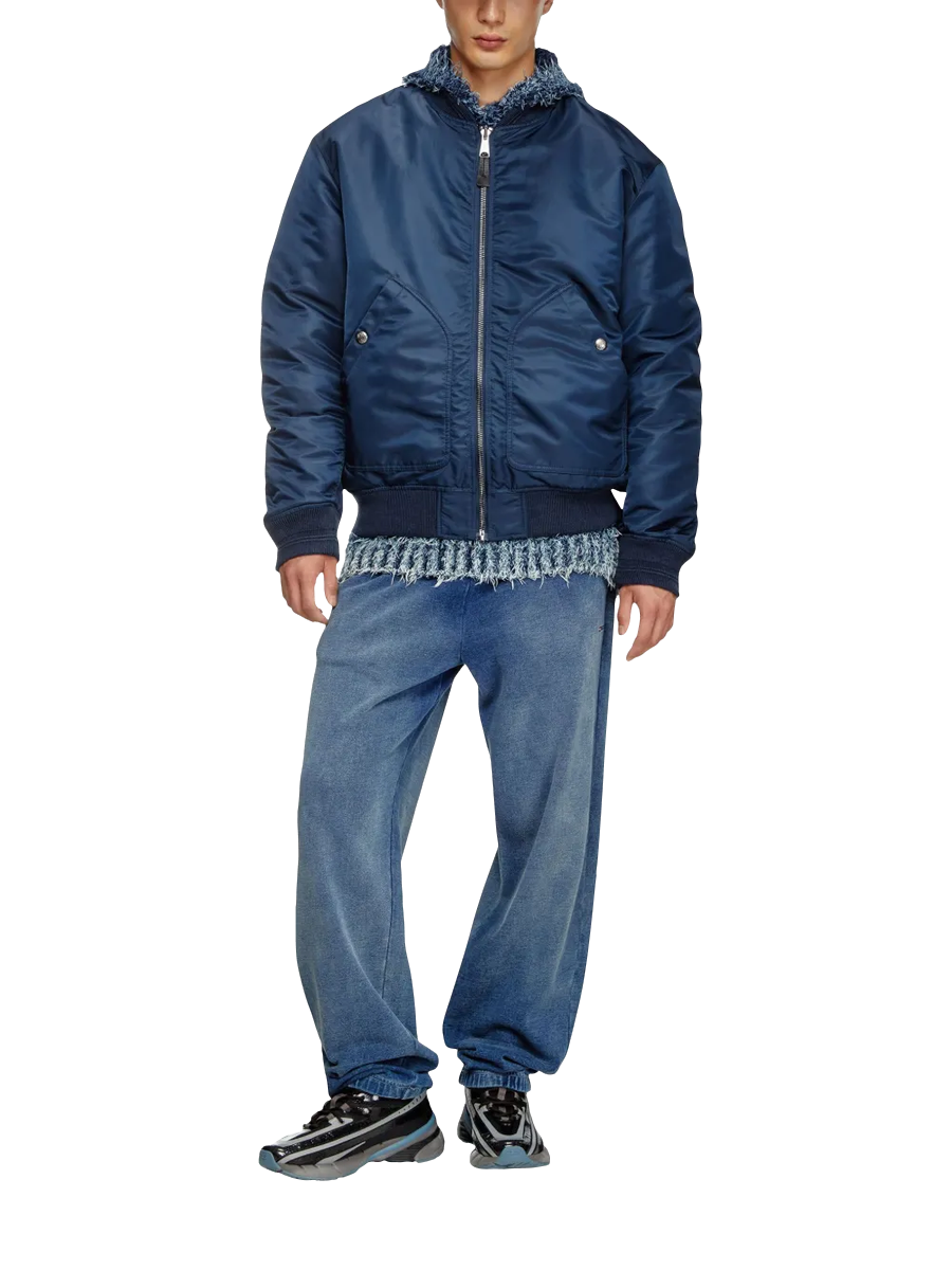 Bomberjacke aus gefüttertem Nylon mit Oval D