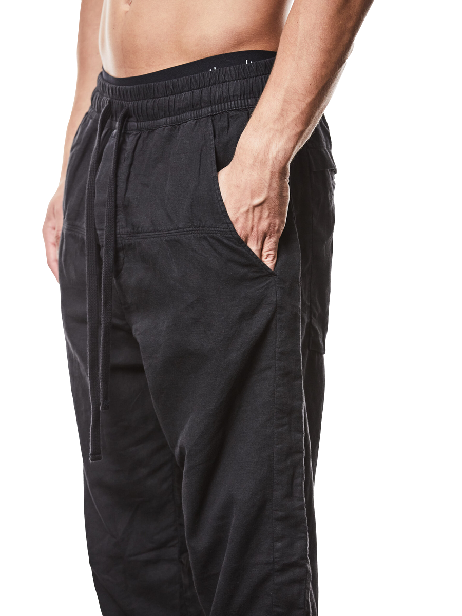 THOM KROM - Lässige Cropped Hose in Schwarz